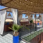 Riad Dar Lakbira